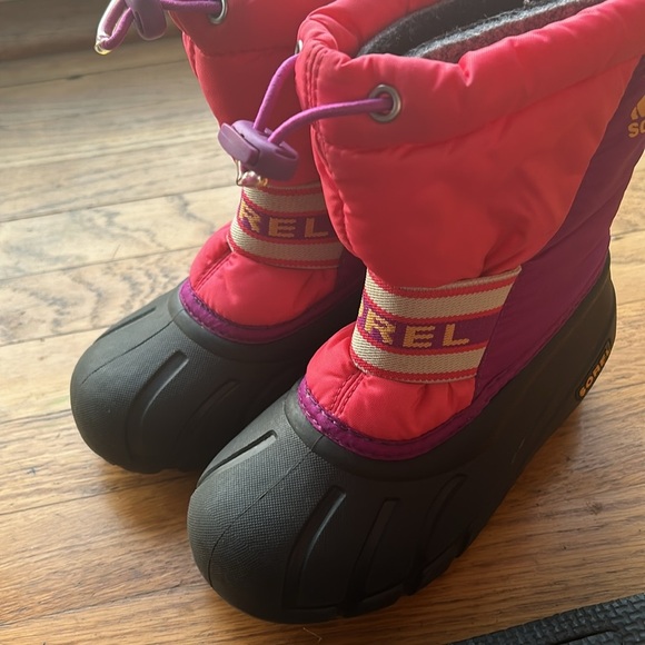 Sorel Cub Purple and Pink Insulated Pull On Winter Snow Boots Size 12 - Picture 5 of 10